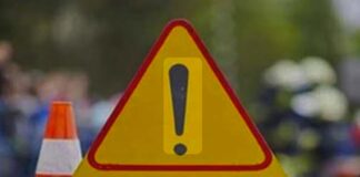 नैनीताल हल्द्वानी में एक दर्दनाक हादसा…  टेंपो ट्रैवलर अनियंत्रित होकर खाई में गिरा..  रिपोर्ट- (सुनील भारती ) “स्टार खबर” नैनीताल..