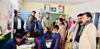 ★. भीमताल: सरकारी विद्यालय डोब ल्वेशाल, सूर्यागांव के विद्यालयों में हिंदी भी नहीं पढ़ सके प्राइमरी स्कूल के छात्र  ★. ब्लॉक प्रमुख डॉ. हरीश बिष्ट ने मेहरागांव में किया विद्यालय का औचक निरीक्षण, शिक्षा व्यवस्था चौपट  रिपोर्ट (चन्दन सिंह बिष्ट) “स्टार खबर”