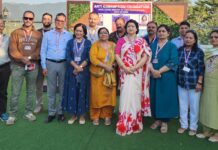 ★. हल्द्वानी: एंटी करप्शन फाउंडेशन की बैठक में भ्रष्टाचार और साइबर क्राइम के खिलाफ ली गई शपथ .. ★. प्रांतीय उद्योग व्यापार प्रतिनिधि मंडल उत्तराखंड सह प्रभारी, कुमाऊँ मंडल अखिलेश सेमवाल भी रहे मौजूद .. (चन्दन सिंह बिष्ट) (स्टार खबर)