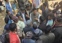 ★. भीमताल: विधायक राम सिंह कैड़ा ने ओखलकांडा ब्लॉक के गांवों का किया दौरा, सुनी ग्रामीणों की समस्या ★. अधिकारियो को दिए समस्याओं का समाधान करने के दिए निर्देश