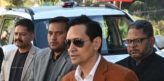 कुमाऊं कमिश्नर दीपक रावत पहुँचे रामगढ़… रामगढ़ ब्लॉक के कई जगहों का किया निरीक्षण… वन पंचायत भूमि पर होटल निर्माण की शिकायत पर कार्रवाई के दिए निर्देश… रिपोर्ट- (सुनील भारती) “स्टार खबर ” नैनीताल