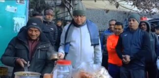 नैनीताल में मुख्यमंत्री पुष्कर सिंह धामी ने किया मॉर्निंग वॉक… सुबह फड़ में चाय के साथ स्थानीय लोगों से बातचीत की…(देखें वीडियो) रिपोर्ट- (सुनील भारती) “स्टार खबर” नैनीताल…