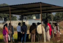 रामनगर जमीन नापजोख करने गई महिला पटवारी और कानूनगो पर हमला… इस घटना के बाद राजस्व विभाग के कर्मचारियों में रोष… रिपोर्ट- (सुनील भारती) “स्टार खबर” नैनीताल..