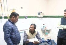 ★. सुशीला तिवारी अस्पताल पहुँचे पूर्व विधायक दान सिंह भंडारी, पहाड़ से आए मरीजों का जाना हाल-चाल ★. ओखलकांडा, धारी व रामगढ़ के मरीजों को बेहतर इलाज देने का चिकित्सकों से किया आग्रह (चन्दन सिंह बिष्ट) “स्टार खबर”