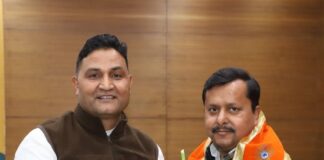 ★. भीमताल विधायक राम सिंह कैड़ा ने भाजपा के नवनियुक्त राष्ट्रीय कार्यकारी अध्यक्ष नितिन नवीन से की शिष्टाचार भेंट ★. नई दिल्ली में भाजपा राष्ट्रीय कार्यालय पहुंचकर पुष्पगुच्छ भेंट कर दी बधाई, संगठनात्मक मजबूती पर हुआ संवाद (चन्दन सिंह बिष्ट) “स्टार खबर”