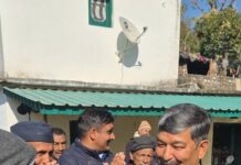 नैनीताल: डोमास गांव पहुंचे राज्य मंत्री दिनेश आर्या, ग्रामीणों की सुनीं समस्याएं… (चन्दन सिंह बिष्ट) “स्टार खबर” नैनीताल