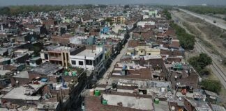 हल्द्वानी। बनभूलपुरा रेलवे भूमि अतिक्रमण पर टली सुनवाई, जाने कब है अगली सुनवाई……. (चन्दन सिंह बिष्ट) “स्टार खबर”