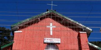 क्रिसमिस की धूम… मेंथोडिस्ट चर्च में आस्था और उल्लास का संगम… रिपोर्ट- (सुनील भारती ) “स्टार खबर” नैनीताल..