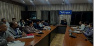 नैनीताल में मानव-वन्यजीव संघर्ष न्यूनीकरण को लेकर जिलाधिकारी की अध्यक्षता में समीक्षा बैठक.. रिपोर्ट- (सुनील भारती) “स्टार खबर” नैनीताल..