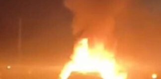 हल्द्वानी में चलती कार में लगी आग, बड़ा हादसा टला… रिपोर्ट- (सुनील भारती) “स्टार खबर” नैनीताल..