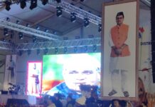 नैनीताल विंटर कार्निवल में अच्छे कलाकारों को बुलाकर भी जिला प्रशासन पर सत्ता समर्थक, अश्लील नृत्य,पत्रकारों से दुर्व्यवहार व अनियमितताओं का दाग……