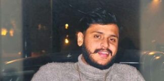 हल्द्वानी:(बड़ी खबर)- रामपुर रोड निवासी भाजपा पार्षद ने युवक को मारी गोली मारकर हत्या ★. अमित बिष्ट से जुड़े एक मारपीट के मामले में 6 सितंबर को विधायक द्वारा कोतवाली में भी दिया गया था धरना। (चन्दन सिंह बिष्ट) “स्टार खबर”