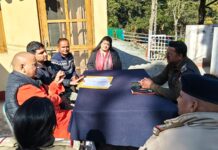नाबालिग पीड़िता की सुरक्षा को लेकर भाजपा कार्यकर्ता कोतवाली पहुंचे… पीड़ित परिवार को आर्थिक सहायता दिलाने का भरोसा, फास्ट ट्रैक कोर्ट में सुनवाई की मांग… रिपोर्ट- (सुनील भारती ) “स्टार खबर ” नैनीताल..