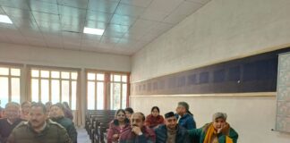 डीएसबी परिसर में प्राध्यापकों की बैठक, विश्वविद्यालय की स्वायत्तता बनाए रखने की उठी मांग कुलाधिपति, मुख्यमंत्री व शिक्षा मंत्री को भेजा गया ज्ञापन, आंदोलन जारी रखने का ऐलान… रिपोर्ट- (सुनील भारती) “स्टार खबर” नैनीताल..