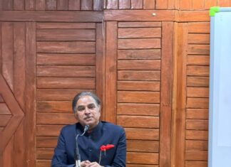 कुमाऊँ विश्वविद्यालय के इतिहास विभाग में संवादात्मक व्याख्यान.. अनुशासन, नेतृत्व और अंतरविषयक दृष्टि से ही बनेगा सशक्त व्यक्तित्व : कर्नल (डॉ.) मुनगली.. रिपोर्ट- (सुनील भारती ) “स्टार खबर ” नैनीताल..