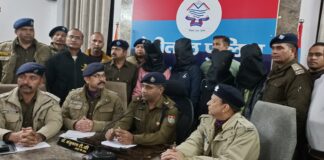 ★. हल्द्वानी डबल मर्डर केस का खुलासा, 6 घंटे में चार आरोपी गिरफ्तार ★. शराब की महफ़िल बनी मौत की वजह, बड़ी मंडी डबल मर्डर केस सुलझा (चन्दन सिंह बिष्ट) “स्टार खबर”