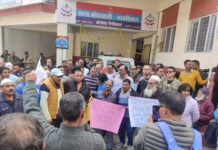 सरोवर नगरी नैनीताल में उत्तराखंड सरकार व पुलिस प्रशासन की कार्यवाही से होटल एसोशिएशन व व्यापारिक संगठनों में भारी रोष..राज्य सरकार बेपरवाह…?