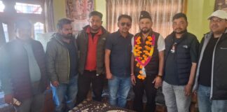 दूसरी बार यूथ कांग्रेस जिलाध्यक्ष बनने पर विक्रम दानू का मुनस्यारी में भव्य स्वागत.. कांग्रेस कार्यकर्ताओं ने फूल-मालाओं से किया जोरदार अभिनंदन, संगठन को मजबूती मिलने की जताई उम्मीद.. रिपोर्ट- (सुनील भारती ) “स्टार खबर ” नैनीताल..