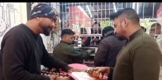 नैनीताल में अंग्रेजी शराब की दुकान पर छापा, ओवररेटिंग और अतिरिक्त चार्ज वसूलने पर कार्रवाई.. रिपोर्ट- (सुनील भारती) “स्टार खबर ” नैनीताल..