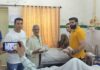 राजीव गांधी शहादत दिवस पर बीडी पांडे चिकित्सालय में मरीजों को बांटे गए फल… रिपोर्ट- (सुनील भारती ) “स्टार खबर ” नैनीताल..