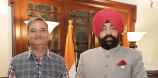 नैनीताल और राजभवन की विरासत का महत्वपूर्ण दस्तावेज है प्रो. तिवारी की पुस्तक: राज्यपाल गुरमीत सिंह… राजभवन में हुआ पुस्तक विमोचन, एआई आधारित हेरिटेज एवं टूरिज्म एप का भी लोकार्पण… रिपोर्ट- (सुनील भारती ) “स्टार खबर ” नैनीताल…