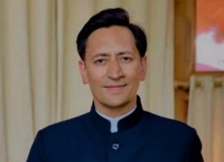 लोअर मालरोड की मरम्मत में लापरवाही पर कुमाऊँ आयुक्त सख्त, लोनिवि अधिकारियों से जवाब-तलब… 40 मीटर सड़क के निर्माण में एक वर्ष की देरी पर नाराजगी, अब CCTV से होगी कार्य की लाइव निगरानी, अनुशासनात्मक कार्रवाई की चेतावनी… रिपोर्ट- (ब्यूरो) “स्टार खबर ” नैनीताल….