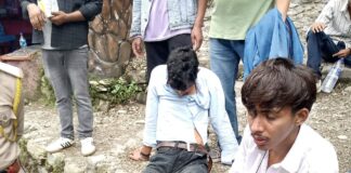 नैना पीक ट्रैक पर हादसा: पैर फिसलने से राजस्थान का पर्यटक खाई में गिरा, वन विभाग ने किया रेस्क्यू…. रिपोर्ट- (सुनील भारती) “स्टार खबर” नैनीताल..