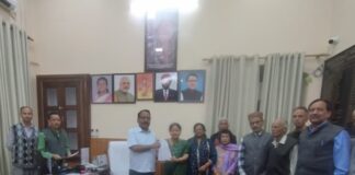 वरिष्ठ नागरिकों की सुरक्षा व शहर की समस्याओं के समाधान को लेकर डीएम को सौंपा ज्ञापन.. सेवानिवृत्त राजकीय पेंशनर्स कल्याण एसोसिएशन ने उठाईं पुलिस गश्त, स्वास्थ्य सुविधाओं और यातायात सुधार की मांग… रिपोर्ट- (सुनील भारती) “स्टार खबर ” नैनीताल..