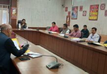 मानसिक स्वास्थ्य को प्राथमिकता दें शिक्षण संस्थान, सभी स्कूल-कॉलेजों में नियुक्त हों मनोवैज्ञानिक काउंसलर: डीएम… रिपोर्ट- (सुनील भारती ) “स्टार खबर ” नैनीताल..
