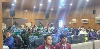बाघों की सुरक्षा का बच्चों ने लिया संकल्प, पेंटिंग और क्विज में दिखाई प्रतिभा… अंतरराष्ट्रीय बाघ दिवस पर नैनीताल प्राणी उद्यान में जागरूकता कार्यक्रम, 110 छात्र-छात्राओं ने लिया हिस्सा….. रिपोर्ट- (सुनील भारती) “स्टार खबर ” नैनीताल…