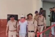 भवाली व्यापार मंडल अध्यक्ष नरेश पांडे प्रकरण में नया मोड़, आरोप लगाने वाली युवती पुलिस हिरासत में… युवती से पूछताछ जारी, मामले में पुलिस की कार्रवाई से बढ़ी हलचल…. रिपोर्ट- (ब्यूरो ) “स्टार खबर ” नैनीताल…