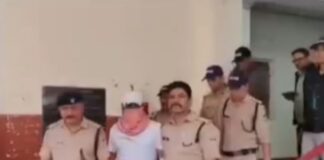 भवाली व्यापार मंडल अध्यक्ष नरेश पांडे प्रकरण में नया मोड़, आरोप लगाने वाली युवती पुलिस हिरासत में… युवती से पूछताछ जारी, मामले में पुलिस की कार्रवाई से बढ़ी हलचल…. रिपोर्ट- (ब्यूरो ) “स्टार खबर ” नैनीताल…