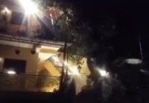 हाईकोर्ट के पास मकान पर गिरा विशाल पेड़, 15 सदस्यीय परिवार बाल-बाल बचा तीन लोग मलबे में फंसे, पुलिस, एसडीआरएफ और फायर टीम ने चलाया रेस्क्यू अभियान, एक घायल जिला अस्पताल में भर्ती… रिपोर्ट- (सुनील भारती ) “स्टार खबर ” नैनीताल..