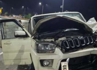 तीनपानी फ्लाईओवर पर भीषण हादसा… स्कूटी-स्कॉर्पियो की टक्कर में तीन युवकों की मौत, एक गंभीर… रिपोर्ट- (सुनील भारती ) “स्टार खबर ” नैनीताल..