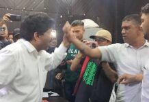 नैनीताल नगर पालिका बोर्ड बैठक में हंगामा: टेंडर और कार्यप्रणाली को लेकर सभासदों का विरोध, ईओ बोले- आरोपों से आहत अधिकारी… रिपोर्ट- (सुनील भारती) “स्टार खबर” नैनीताल..