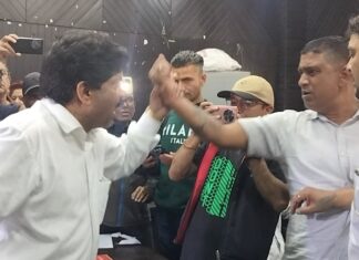 नैनीताल नगर पालिका बोर्ड बैठक में हंगामा: टेंडर और कार्यप्रणाली को लेकर सभासदों का विरोध, ईओ बोले- आरोपों से आहत अधिकारी… रिपोर्ट- (सुनील भारती) “स्टार खबर” नैनीताल..