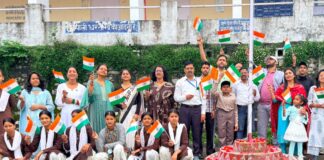 जैंती महाविद्यालय में शान से लहराया तिरंगा, कुमाऊंनी संस्कृति ने बिखेरी छटा, देशभक्ति गीतों से गूंजा महाविद्यालय, कुमाऊंनी नृत्य ने जमाया रंग