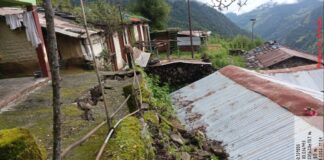 पांतो में दो आवासीय मकान खतरे की जद में, प्रशासन से तत्काल निरीक्षण की मांग… लगातार बारिश से बढ़ा भूस्खलन और भू-धंसाव का खतरा, प्रभावित परिवारों ने सुरक्षा उपाय किए जाने की उठाई मांग… रिपोर्ट- (सुनील भारती ) “स्टार खबर ” नैनीताल..