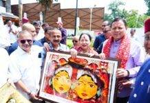 नंदा देवी महोत्सव के लिए मुख्यमंत्री को दिया निमंत्रण.. विधायक सरिता आर्या एवं राम सेवक सभा के प्रतिनिधिमंडल ने देहरादून पहुंचकर मुख्यमंत्री से की मुलाकात…. रिपोर्ट- (सुनील भारती ) “स्टार खबर” नैनीताल..
