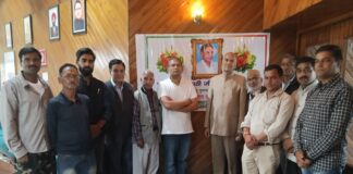 विपिन त्रिपाठी की पुण्यतिथि पर दी श्रद्धांजलि, बोले—अभी नहीं बना सपनों का उत्तराखंड.. रिपोर्ट- (सुनील भारती ) “स्टार खबर ” नैनीताल..