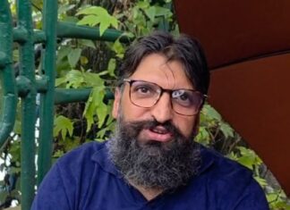 लिखित आश्वासन पर अड़े पुनीत टंडन, बोले—शहर बचाने के लिए डर छोड़कर सामने आएं लोग…. रिपोर्ट- (सुनील भारती) “स्टार खबर” नैनीताल..