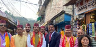 नंदा देवी के जयकारों से गूंजी सरोवरनगरी, 124वें महोत्सव का भव्य आगाज… संस्कृति हमारी पहचान और जीवन का आधार : अजय भट्ट…. कदली दल को लाल-सफेद ध्वज सौंपकर मंगोली के लिए किया रवाना… रिपोर्ट- (सुनील भारती ) “स्टार खबर ” नैनीताल..