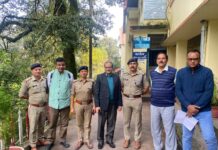 छात्रसंघ चुनाव में नियम तोड़े तो रद होगा नामांकन.. डीएसबी परिसर में पुलिस-प्रशासन की छात्रनेताओं संग बैठक, बाहरी लोगों के प्रवेश पर भी रहेगी रोक… रिपोर्ट- (सुनील भारती) “स्टार खबर ” नैनीताल..