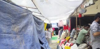 रास्ता घेरा तो होगी कार्रवाई, सामान दुकान के अंदर रखो.. मेले में दुकानों के आगे सामान फैलाने पर नगर पालिका की सख्ती.. रिपोर्ट- (सुनील भारती ) “स्टार खबर ” नैनीताल..
