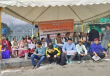 आश्वासन नहीं अब चाहिए स्थायी समाधान सड़क निर्माण की मांग को लेकर कृष्णापुरवासी धरने पर रिपोर्ट- (सुनील भारती) “स्टार खबर” नैनीताल