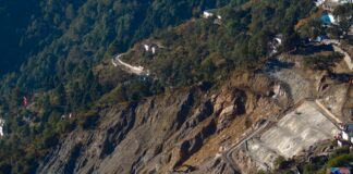 298 करोड़ से बलियानाला का उपचार, फिर भी दरक रहा पहाड़… आलूखेत में भूस्खलन ने बढ़ाई चिंता… रिपोर्ट- (सुनील भारती ) “स्टार खबर” नैनीताल..