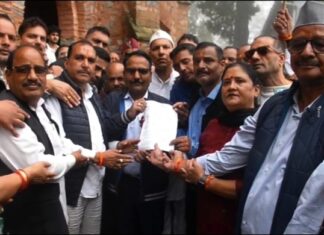 मतदाता सूची में पारदर्शिता की मांग को लेकर कांग्रेस का प्रदर्शन.. मुख्य निर्वाचन आयुक्त समेत निर्वाचन आयुक्तों को हटाने की मांग… रिपोर्ट- (सुनील भारती) “स्टार खबर” नैनीताल..
