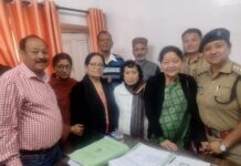 पेंशनरों के पहचान पत्र जारी करने की प्रक्रिया जल्द शुरू करने की मांग.. शहर में ट्रैफिक व्यवस्था सुधारने और नशेड़ियों पर कार्रवाई को लेकर सीओ सिटी से मिले पेंशनर… रिपोर्ट- (सुनील भारती) ‘स्टार खबर’ नैनीताल..