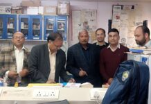 कुमाऊं विवि की शोध प्रयोगशाला और प्राणी संग्रहालय का किया निरीक्षण… शोध गतिविधियों की सराहना, विद्यार्थियों के व्यावहारिक ज्ञान के लिए बताया महत्वपूर्ण.. रिपोर्ट- (सुनील भारती) ‘स्टार खबर’ नैनीताल..