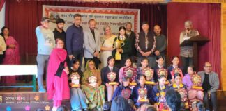 ऐपण प्रतियोगिता में बच्चों ने दिखाई लोककला की प्रतिभा.. ऐपण प्रतियोगिता में विद्यार्थियों व महिलाओं ने लिया हिस्सा… रिपोर्ट- (सुनील भारती) ‘स्टार खबर’ नैनीताल…
